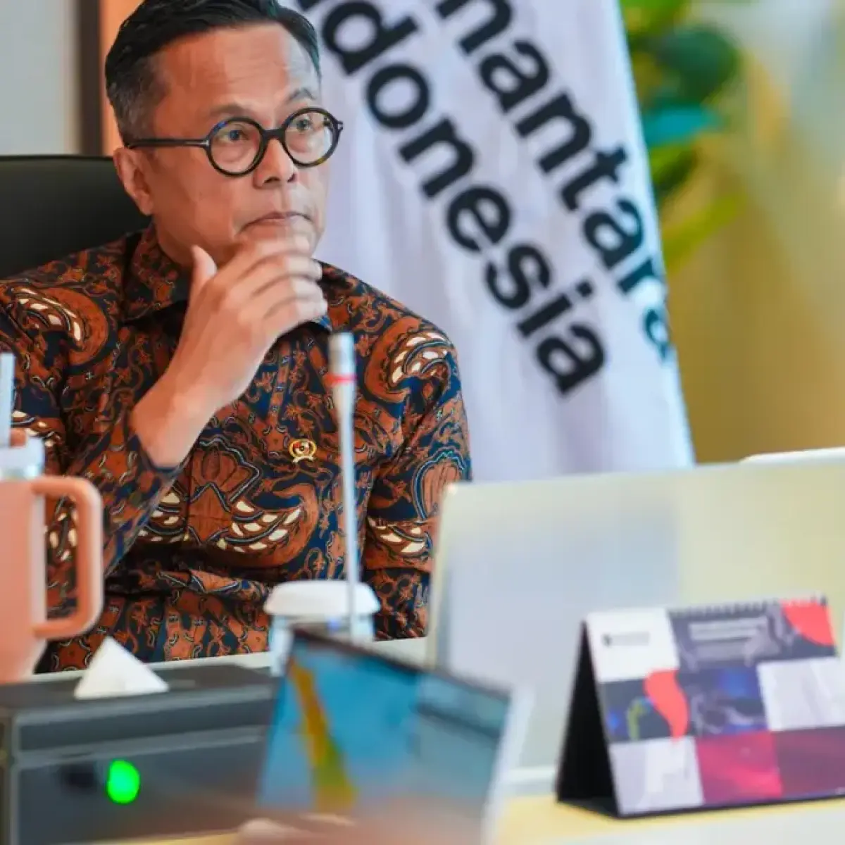 Strategi Danantara Mengurai Benang Kusut Beban Utang Kereta Cepat Whoosh