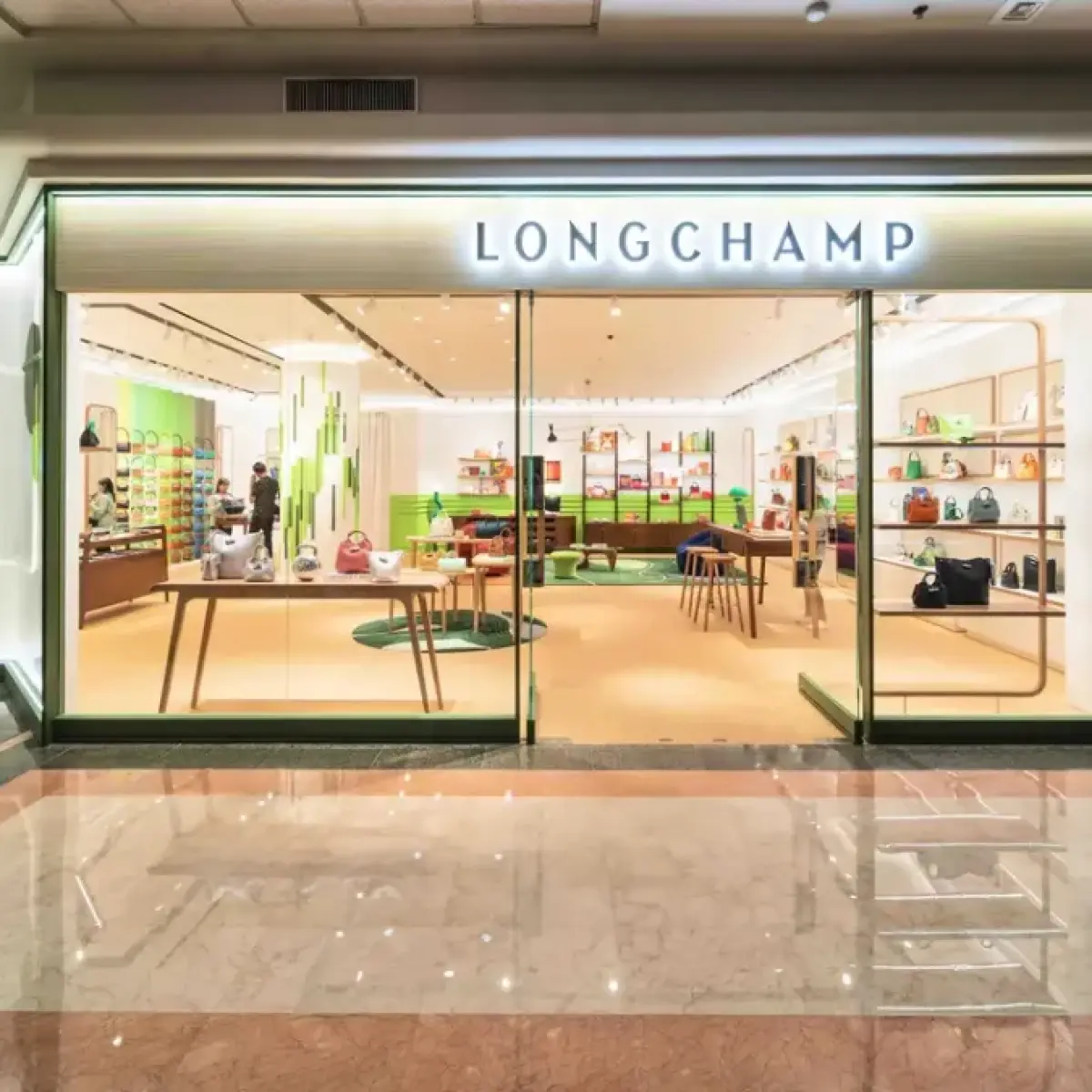 Transformasi Longchamp: Jejak Bisnis Keluarga yang Mendunia dan Ikonik