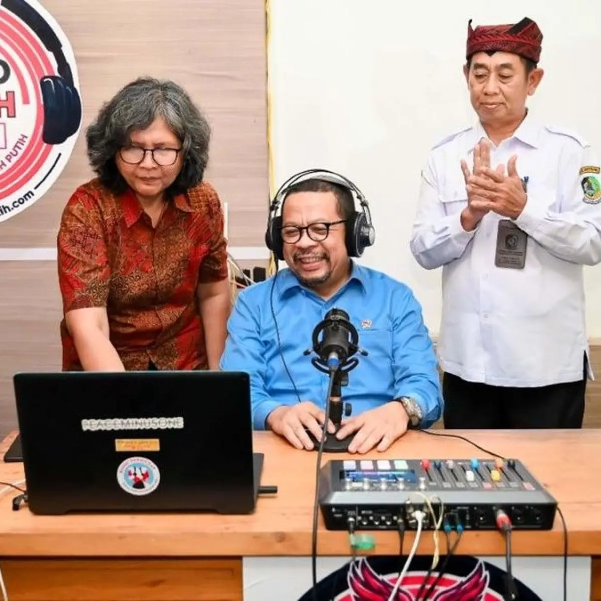 Digitalisasi Koperasi Banyuwangi: Inovasi Radio Merah Putih untuk Stabilisasi Harga Pangan