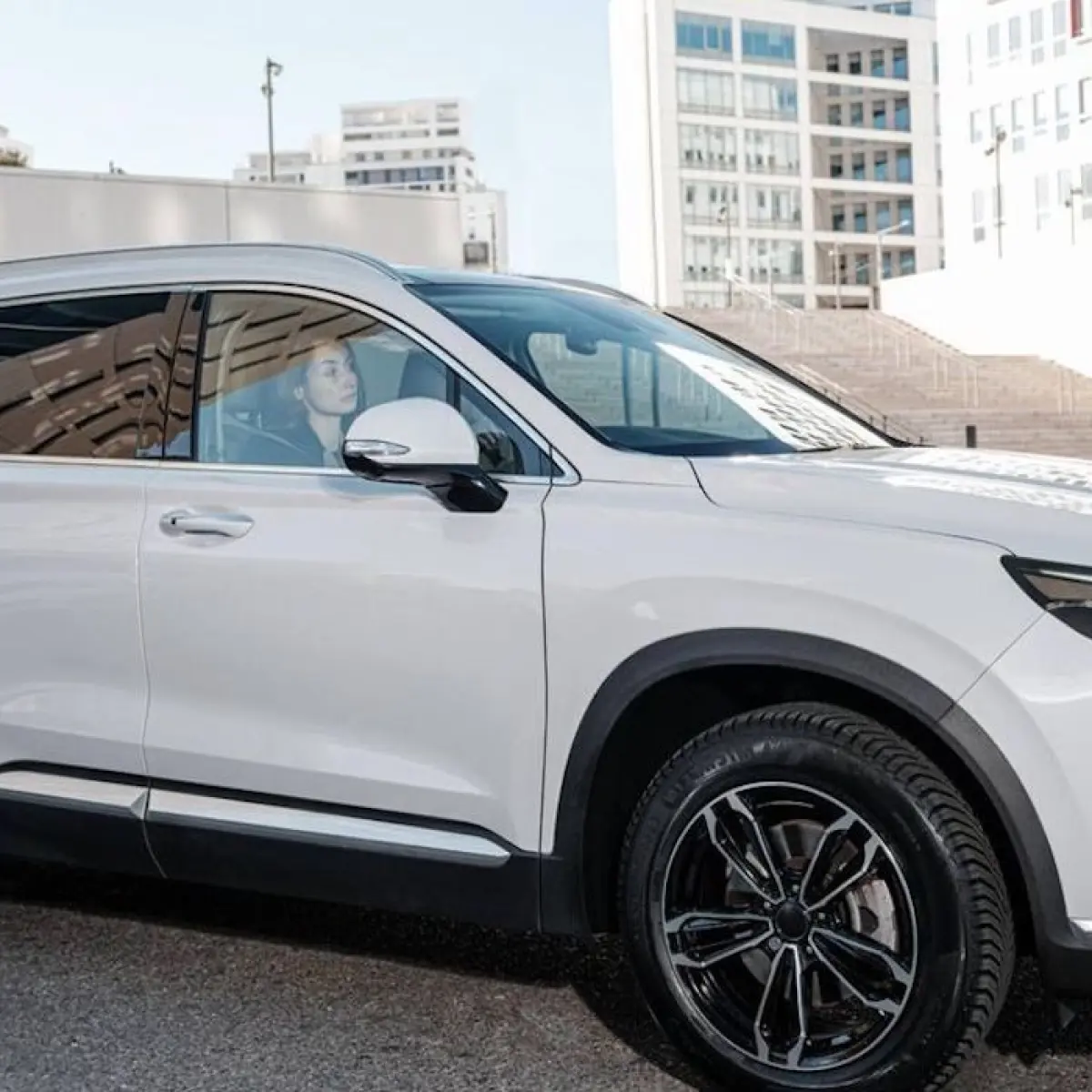 Mengulik Teknologi Ban Asimetrik yang Kini Menjadi Standar Baru SUV Modern