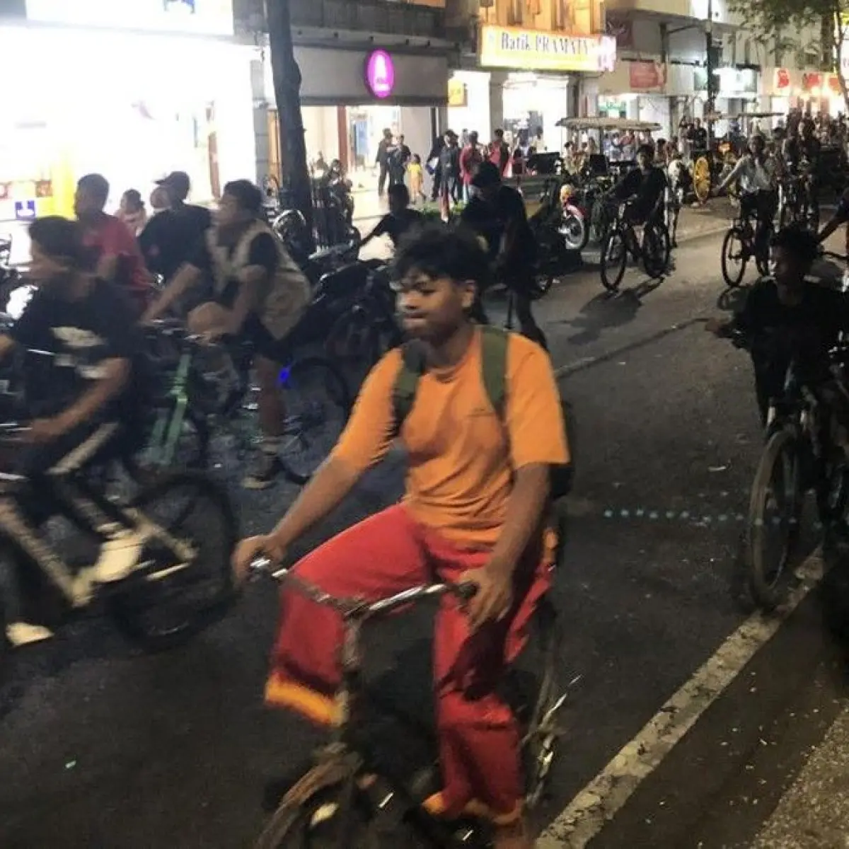 Pastikan Ketertiban Lalu Lintas, Wali Kota Jogja Turun Langsung Pantau Aksi Jogja Last Friday Ride