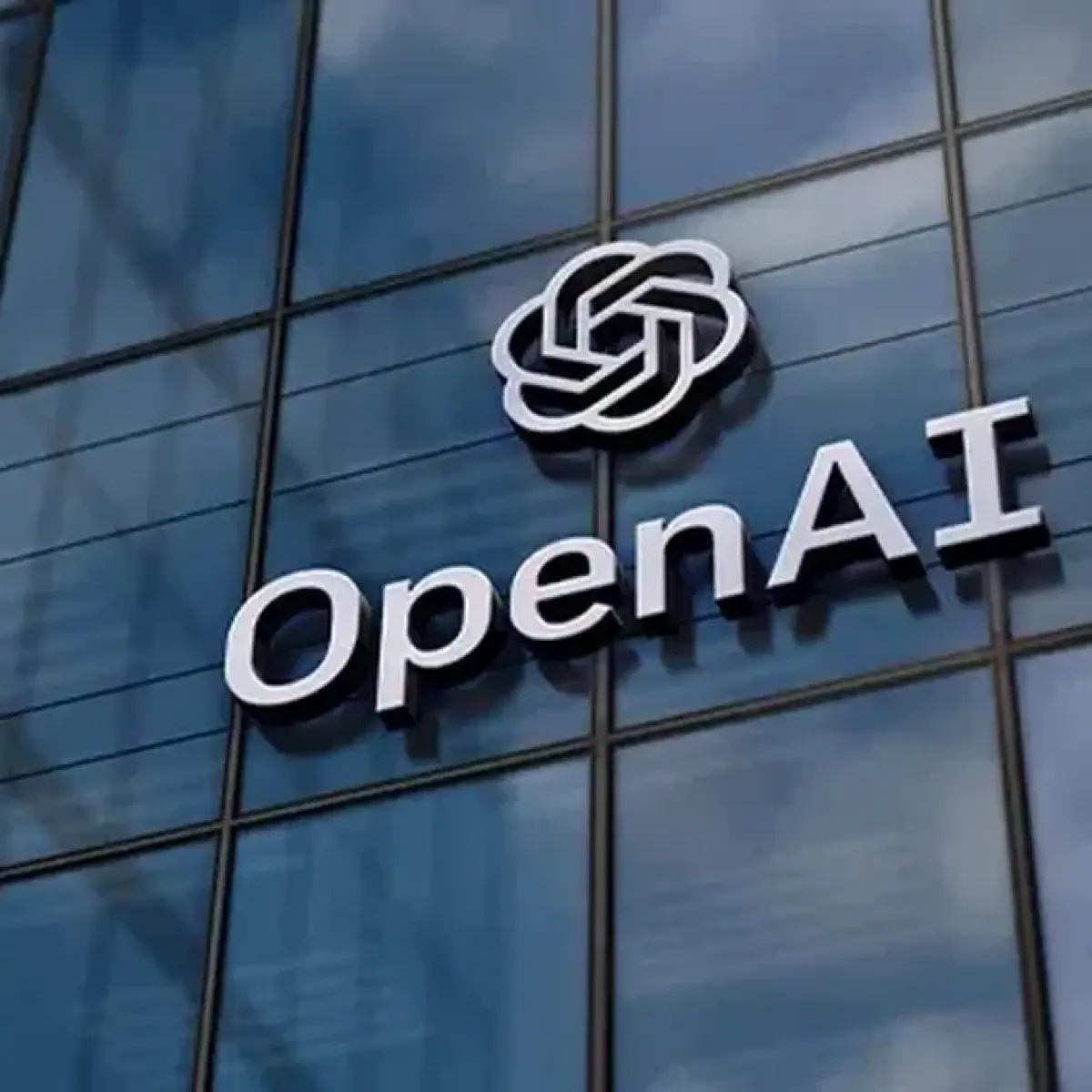 Menepis Tuduhan Apple, OpenAI Tegaskan Inovasi Hardware Berbasis Visi Internal