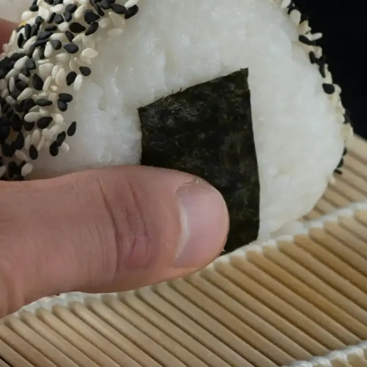 Solusi Bekal Praktis: Panduan Lengkap Membuat Onigiri Lezat di Rumah