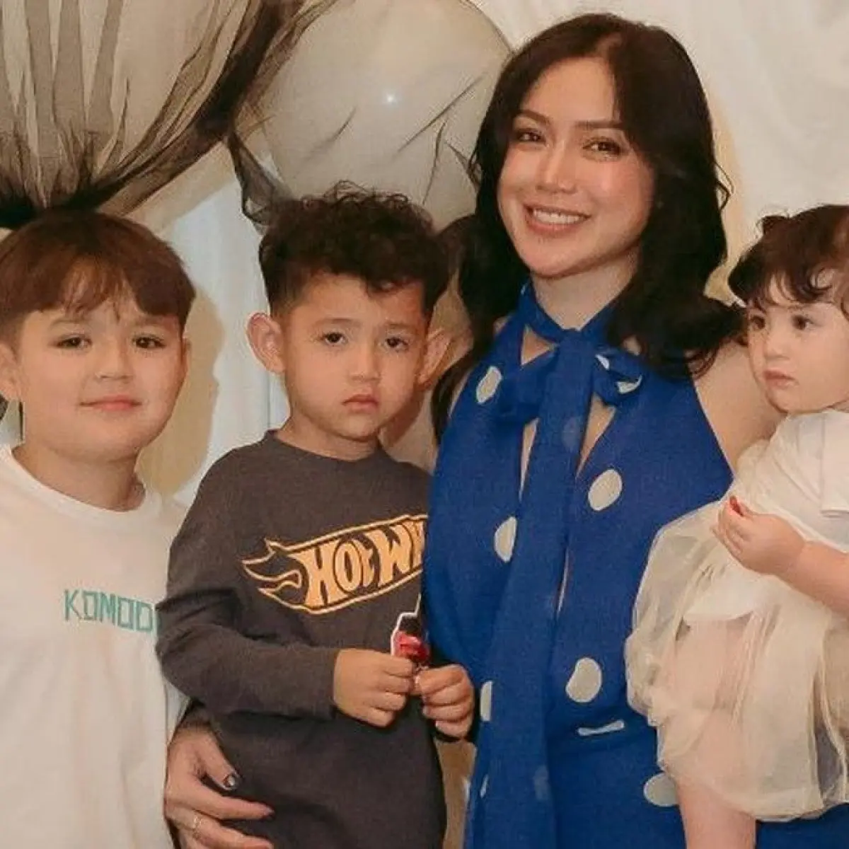 Inspirasi Perjuangan Selebriti Indonesia Memberikan ASI Eksklusif Selama Dua Tahun