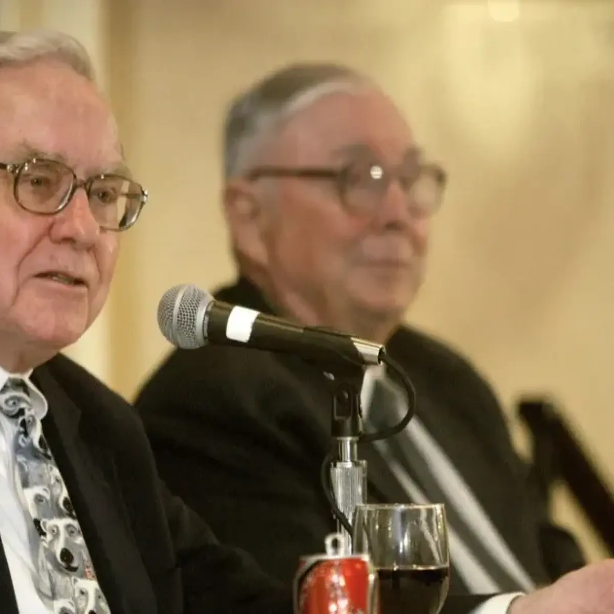 Menakar Risiko Investasi AI: Pandangan Warren Buffett terhadap Belanja Modal Raksasa Teknologi