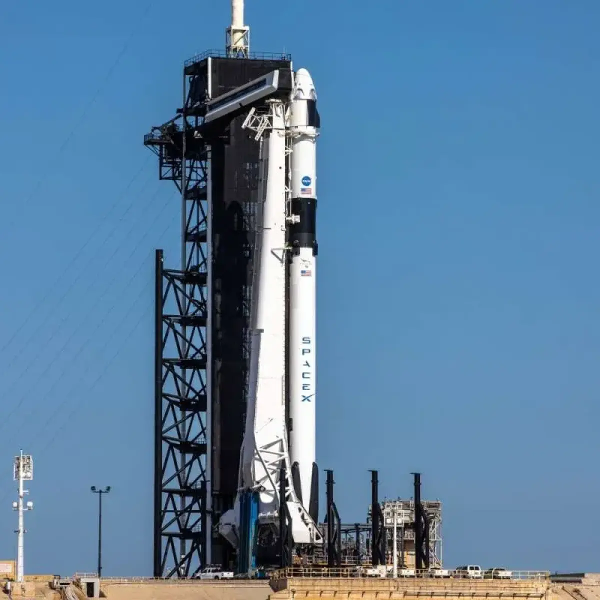 Analisis Morningstar Soroti Kesenjangan Valuasi SpaceX Jelang Penawaran Saham Perdana
