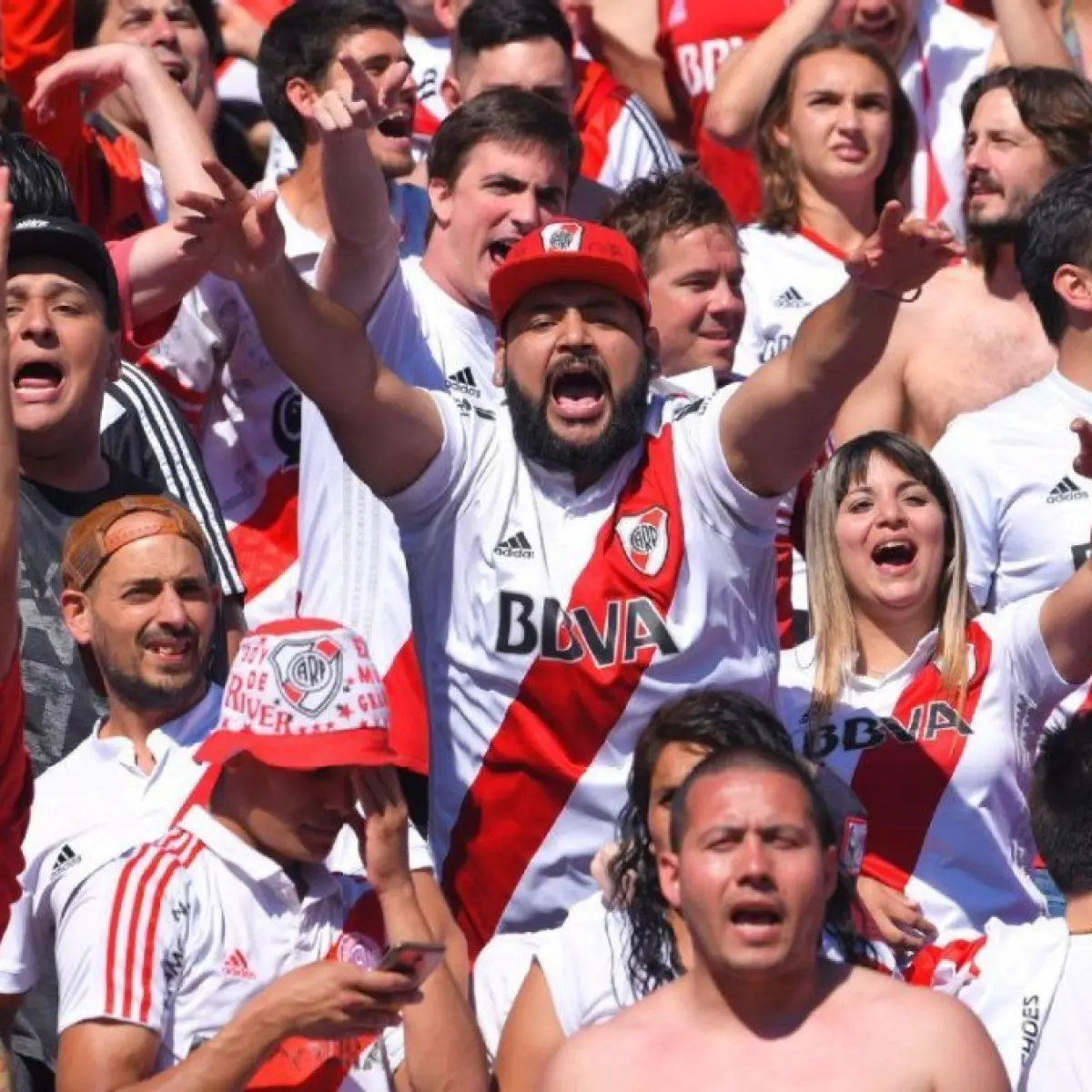 Krisis Internal River Plate Memuncak: Suporter Tuntut Perubahan Manajemen Usai Kekalahan Beruntun