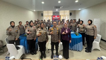 Solusi Tingkatkan Pelayanan Publik, Polda Riau Latih 70 Polwan Teknik Public Speaking dan Negosiasi