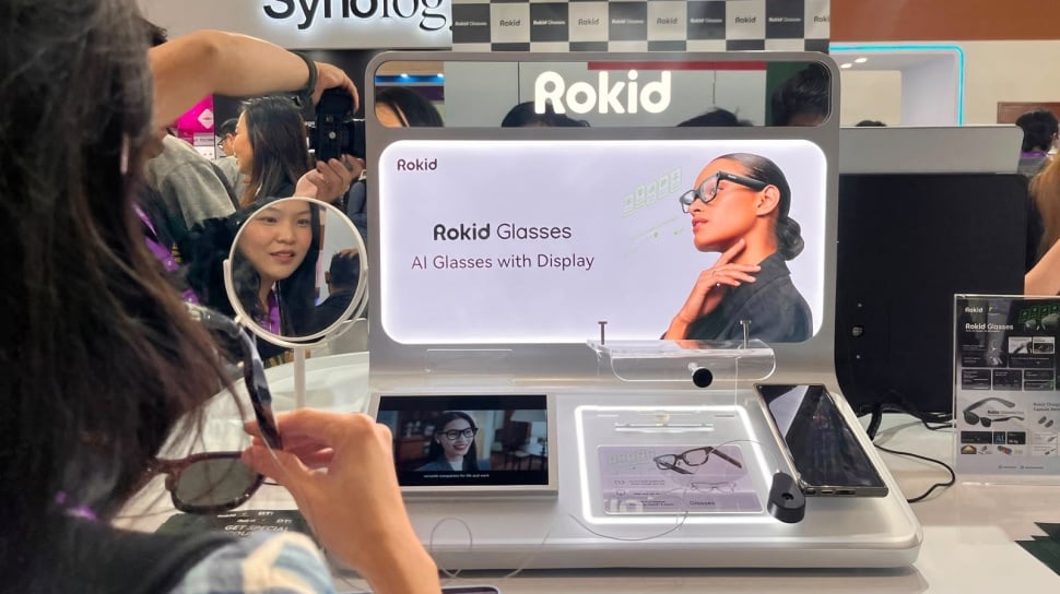 Rokid AI Smart Glasses. [PT Denka Pratama Indonesia]