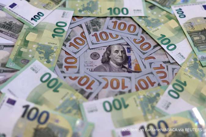 Data Ketenagakerjaan AS Melonjak, Dolar Bergolak Menanti Sikap The Fed