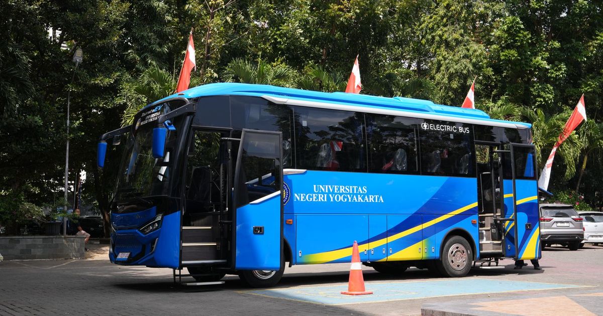 UNY Adopsi Dua Bus Listrik VKTR, Pacu Mobilitas Kampus Hijau dan Kolaborasi Industri Nasional