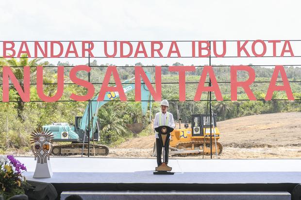 Presiden Joko Widodo saat memberikan sambutan dalam ground breaking Bandara Ibu Kota Nusantara di Penajam Paser Utara, Kalimantan Timur, Rabu (1/11/2023).