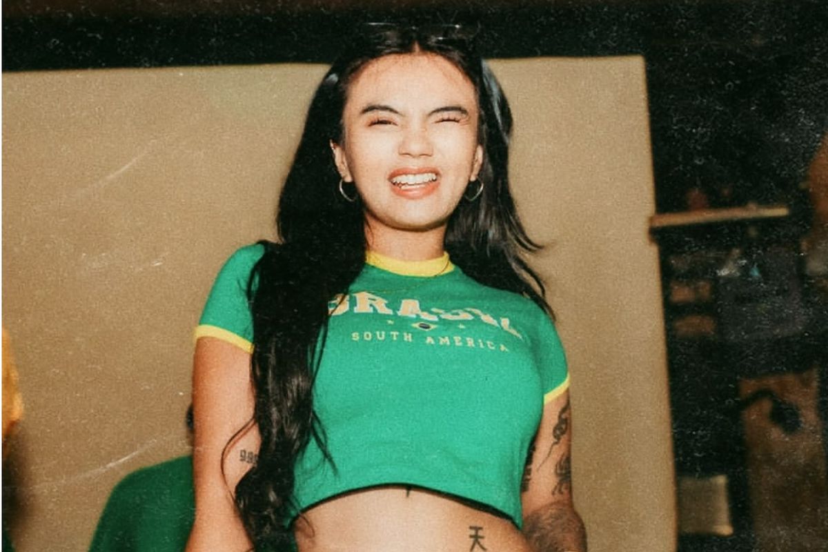 Penyanyi Clareesya klarifikasi foto gaya takbir di The Sound Project 2026(Instagram Claresya)