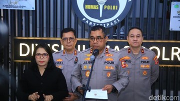 Kadiv Humas Polri Irjen Johnny Eddizon Isir. (Foto: Rumondang-detikcom)
