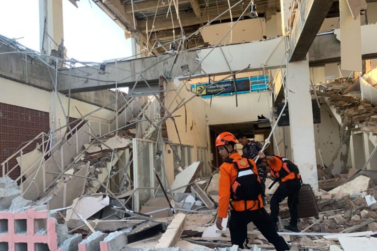 Gempa 7,7 M Guncang NTT: Ratusan Sekolah dan Fasilitas Publik Porak Poranda