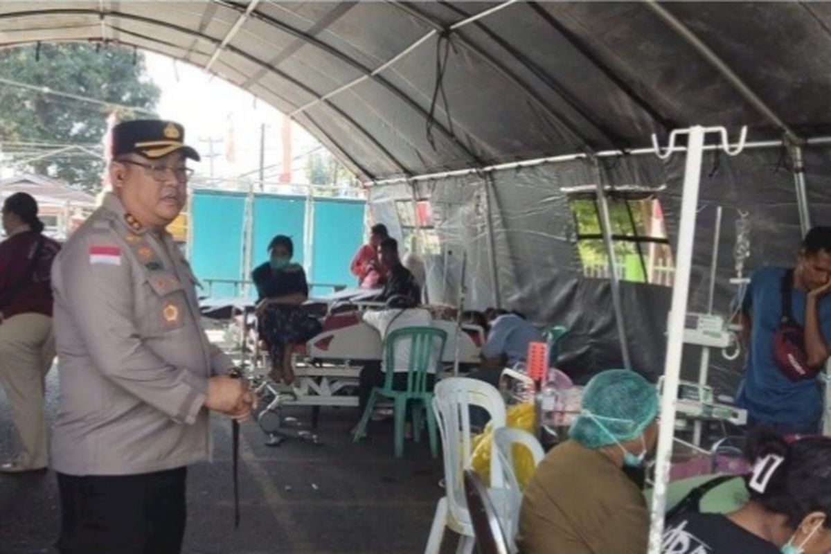 Tanggap Darurat Gempa NTT: Pasien RSUD Ende Dievakuasi ke Tenda Aman