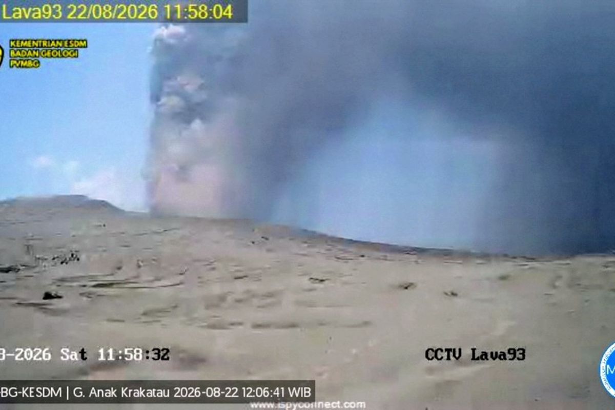 Gunung Anak Krakatau Kembali Erupsi, Semburkan Abu Vulkanik Setinggi 400 Meter